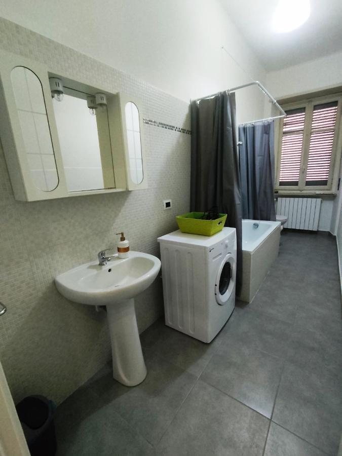 Appartamento Vacanza Orchidea Turin Bagian luar foto